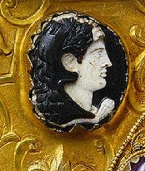 cameo-with-head-of-ruler-2nd-cent-before-christ (1)
